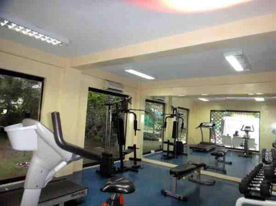 Budget Family Limited Offer Max 8 Persons Condo Unit Center Davao City Exteriör bild